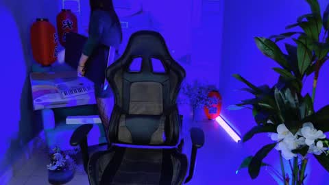 Vanda online show from February 5, 2:59 pm