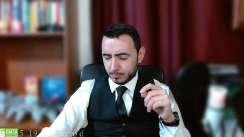 Snapshot of vanderheyl chatting on February 20, 3:34 am vanderheyl online show from February 20, 3:34 am