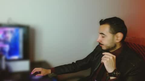 Snapshot of vanderheyl chatting on October 21, 12:11 am vanderheyl online show from October 21, 12:11 am