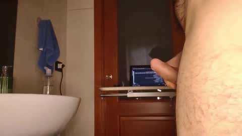 Snapshot of vandik669 chatting on November 19, 2:28 pm vandik669 online show from November 19, 2:28 pm