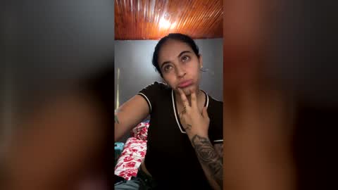 vane53542 online show from February 15, 1:46 am