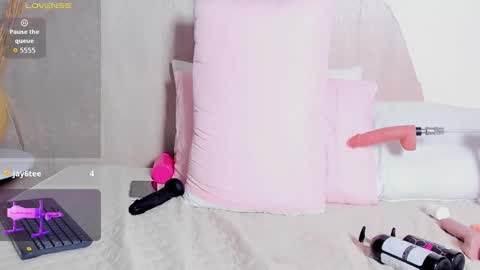 V A N E  online show from October 29, 10:55 pm