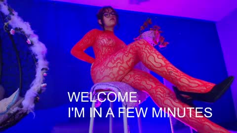 Vanelope online show from May 7, 2:17 am
