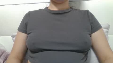 VanesaJewel online show from October 28, 5:37 pm