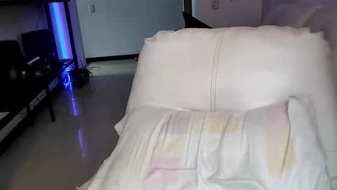 vanessa and samantha online show from May 15, 4:25 pm