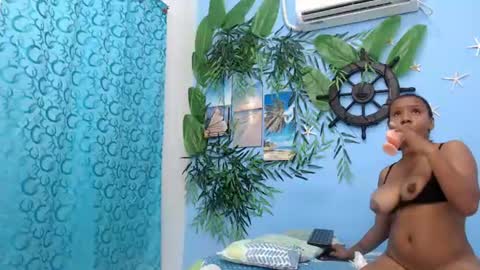 Snapshot of vanessa18nice chatting on July 28, 8:45 pm vanesa online show from July 28, 8:45 pm