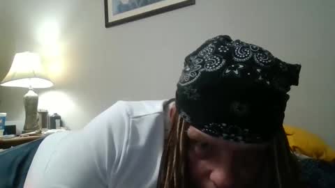 Snapshot of vanessa3211 chatting on March 4, 4:51 am greeneyebandit online show from March 4, 4:51 am