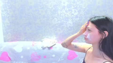 Snapshot of vanessa_florence chatting on June 19, 1:21 am RUSSIAN BARBIE BABE online show from June 19, 1:21 am