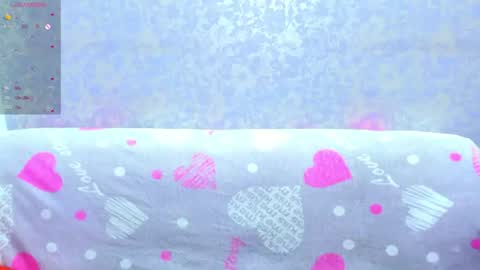 Snapshot of vanessa_florence chatting on July 19, 1:20 am RUSSIAN BARBIE BABE online show from July 19, 1:20 am
