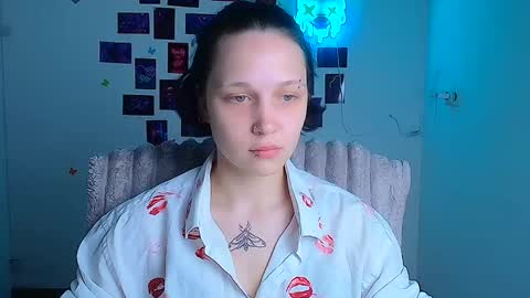 Vanessa online show from May 18, 11:38 am