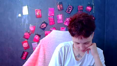 Vanessa online show from August 3, 9:04 am