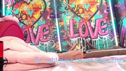 Snapshot of vanessa_love chatting on May 7, 3:28 pm Vanessa online show from May 7, 3:28 pm