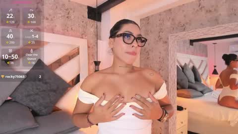 Vanessa  online show from May 15, 7:32 pm