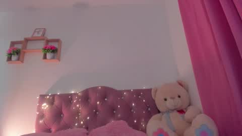 vanessa online show from January 8, 12:51 pm