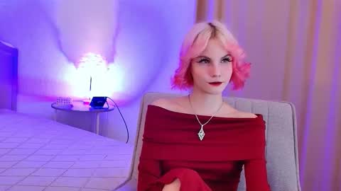 Snapshot of vanessaaustin chatting on March 8, 2:54 pm Vanessa online show from March 8, 2:54 pm