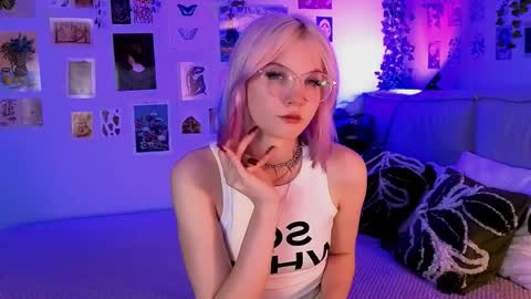 Snapshot of vanessaaustin chatting on June 2, 2:52 pm Vanessa online show from June 2, 2:52 pm
