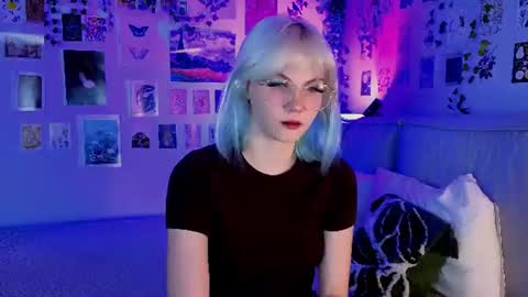 Snapshot of vanessaaustin chatting on July 26, 2:46 pm Vanessa online show from July 26, 2:46 pm
