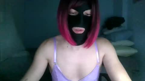 Snapshot of vanessacd chatting on November 21, 10:19 pm vanessacd online show from November 21, 10:19 pm