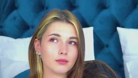 Vanessa online show from May 31, 6:53 pm