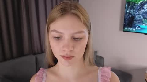 Snapshot of vanessajackson_ chatting on March 8, 6:06 am Christie online show from March 8, 6:06 am