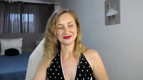 Snapshot of vanessakleiner chatting on June 13, 1:31 pm Vanessa online show from June 13, 1:31 pm