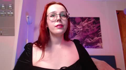 Snapshot of vanessalincum chatting on December 10, 9:44 am Vanessa follow me - I will answer you there at any time online show from December 10, 9:44 am