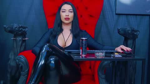 Miss Vanessa online show from February 4, 10:13 pm