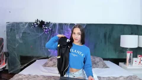 Snapshot of vanessaparis_ chatting on October 26, 8:37 pm Vanessa Sexy Paris online show from October 26, 8:37 pm