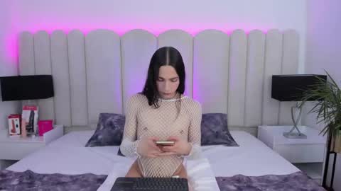 Snapshot of vanessaparis_ chatting on November 14, 8:51 pm Vanessa Sexy Paris online show from November 14, 8:51 pm