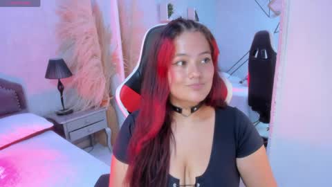 Snapshot of vanessascott_ chatting on April 12, 1:10 am vanessascott_ online show from April 12, 1:10 am