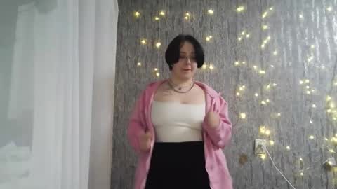 vanessashadow online show from March 4, 4:02 pm