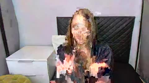 Snapshot of vanessatrue chatting on February 17, 8:48 pm VanessaTrue online show from February 17, 8:48 pm