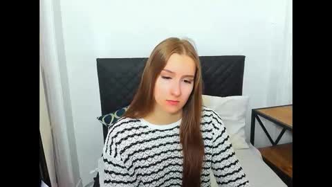 Snapshot of vanessatrue chatting on March 23, 9:02 am VanessaTrue online show from March 23, 9:02 am