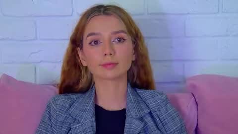 VanessaVienne online show from February 7, 4:22 pm