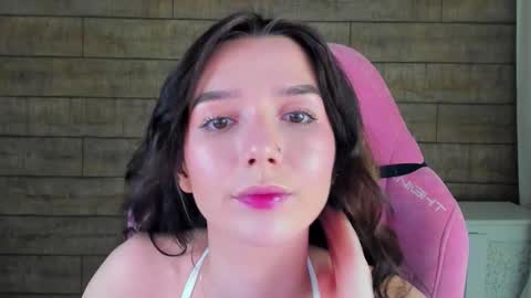 Snapshot of vanessavienne chatting on March 16, 4:11 pm VanessaVienne online show from March 16, 4:11 pm