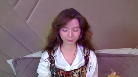 Snapshot of vanessavienne chatting on April 17, 4:32 pm VanessaVienne online show from April 17, 4:32 pm