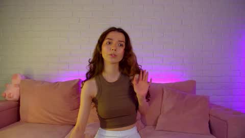 Snapshot of vanessavienne chatting on April 26, 4:26 pm VanessaVienne online show from April 26, 4:26 pm
