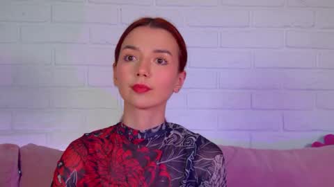 Snapshot of vanessavienne chatting on June 3, 4:04 am VanessaVienne online show from June 3, 4:04 am