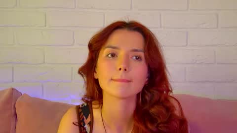 Snapshot of vanessavienne chatting on June 12, 4:28 pm VanessaVienne online show from June 12, 4:28 pm
