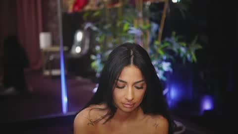 Snapshot of vanessavosss chatting on June 17, 6:09 pm Vanessa online show from June 17, 6:09 pm