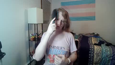Snapshot of vanfairy526 chatting on April 4, 9:29 am vanfairy526 online show from April 4, 9:29 am