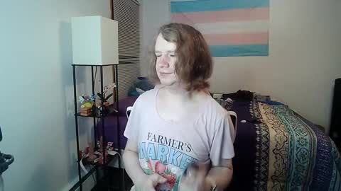 Snapshot of vanfairy526 chatting on April 5, 9:39 am vanfairy526 online show from April 5, 9:39 am