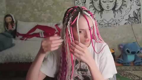 Snapshot of vanilla_arya chatting on June 14, 8:49 am Adelina online show from June 14, 8:49 am
