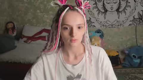 Snapshot of vanilla_arya chatting on June 15, 4:09 pm Adelina online show from June 15, 4:09 pm