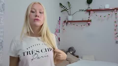 Megan online show from October 19, 2:29 pm
