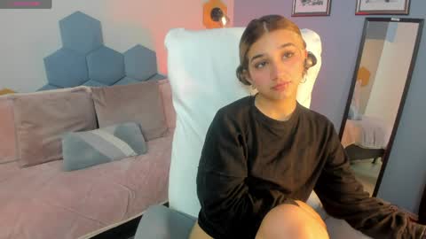 Snapshot of vanillafairy_ chatting on May 30, 1:52 pm vanillafairy_ online show from May 30, 1:52 pm