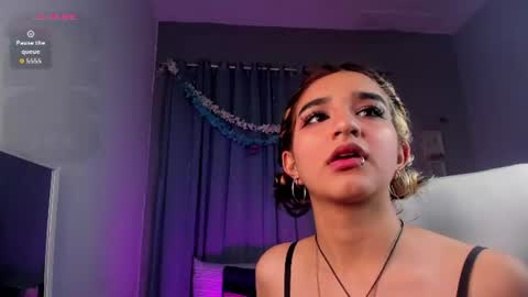 vanillafairy_ online show from July 3, 9:10 pm