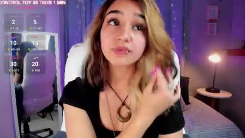 vanillafairy_ online show from July 6, 9:06 pm