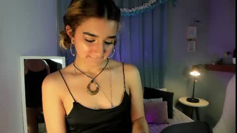 vanillafairy_ online show from July 15, 7:41 pm