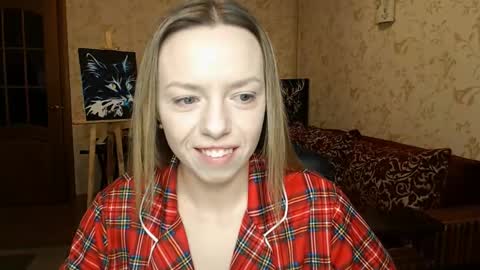 Snapshot of vanillamuffin chatting on February 28, 5:59 am VanillaMuffin online show from February 28, 5:59 am